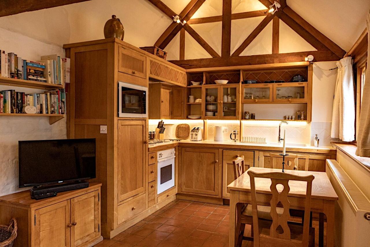 Swerford Heath Farm Holiday Cottages מראה חיצוני תמונה